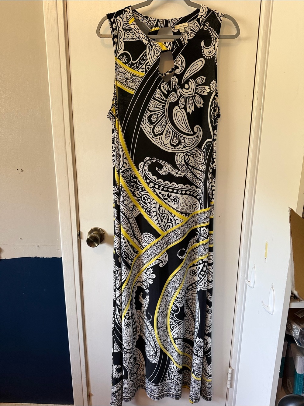Haani XL Black White Yellow Paisley Maxi Dress Sleeveless Keyhole Neck